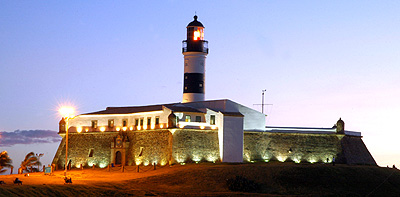 Farol da Barra, praia, informações.