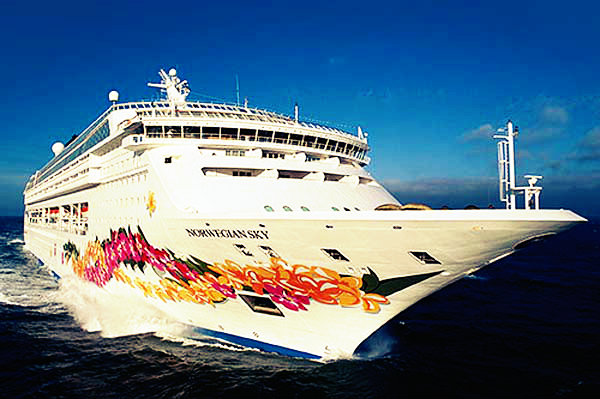 Designer do cruzeiro Singles Travel Company's Cougar Cruise.