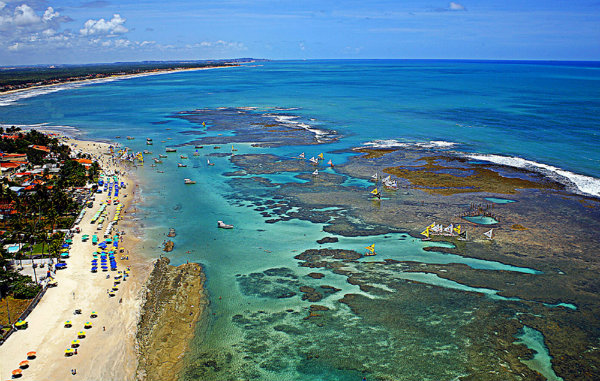 Porto de Galinhas é uma praia pernambucana.